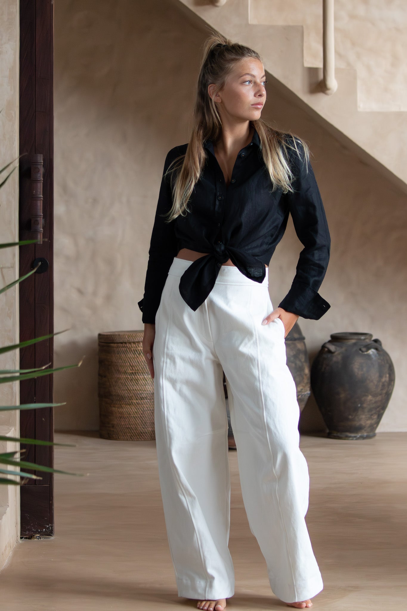 GiGi shirt in soft black linen with relaxed fit and front tie – styled for modern Japandi wardrobe