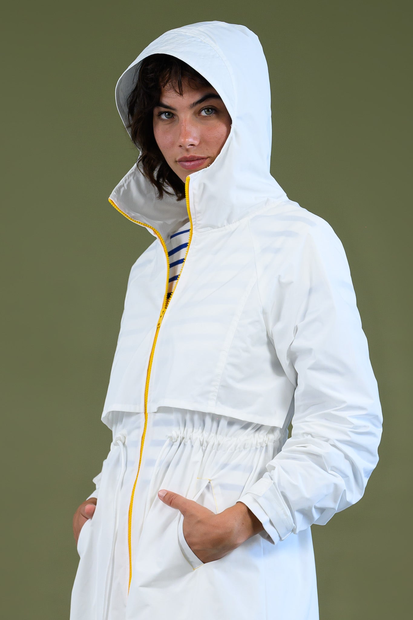Cloud Breaker Raincoat - White