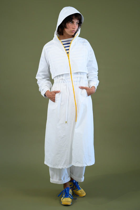 Cloud Breaker Raincoat - White