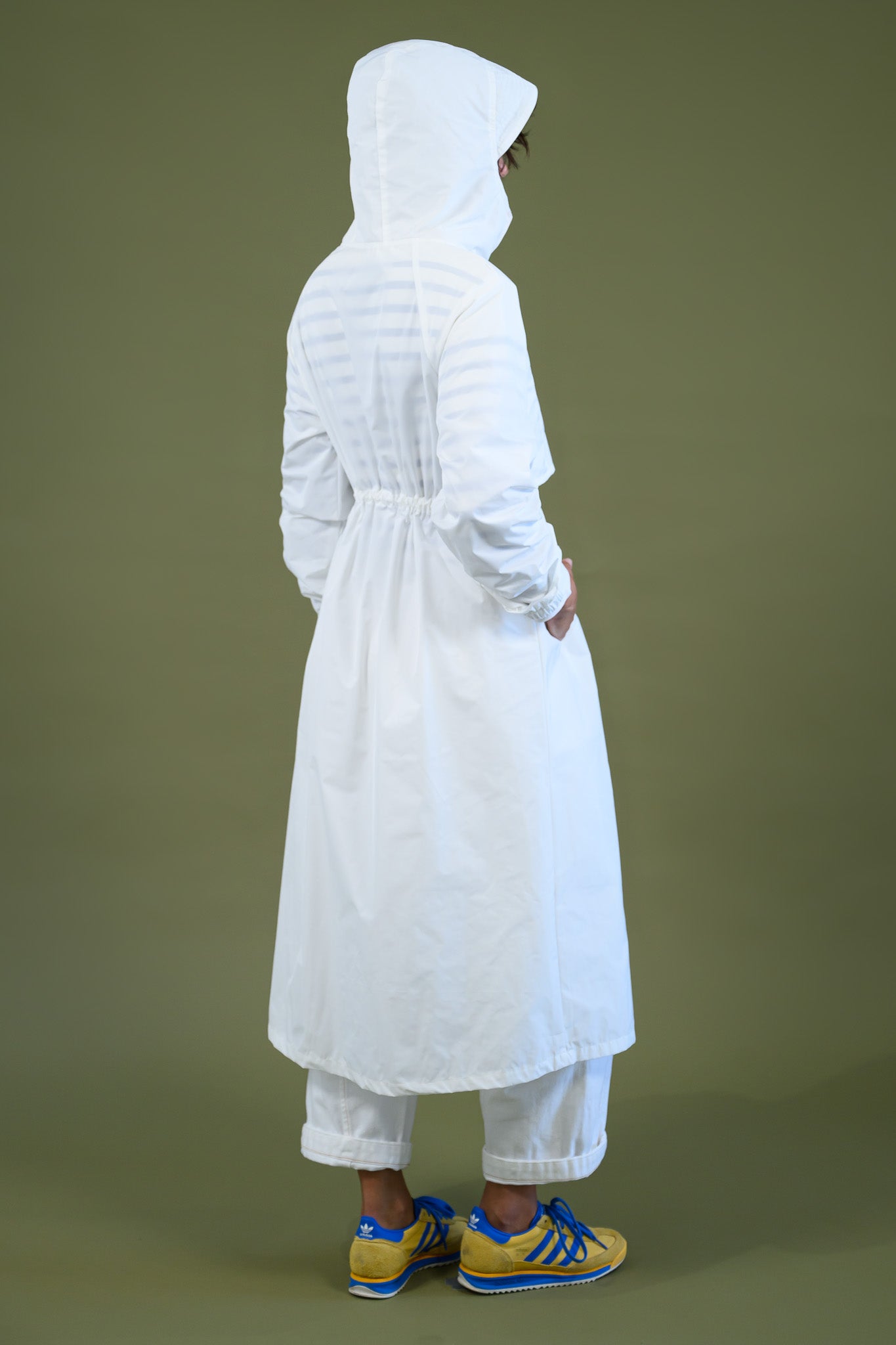 Cloud Breaker Raincoat - White