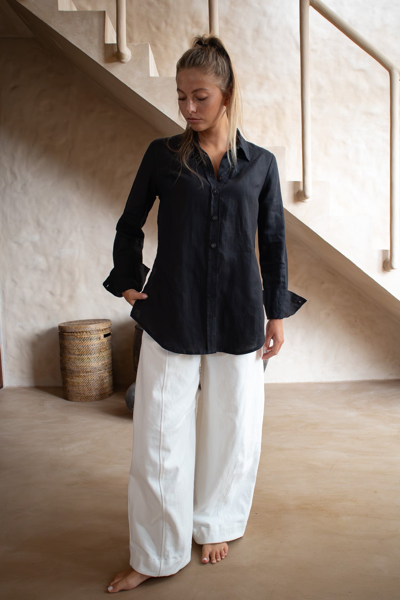 Full-length front view of the GiGi shirt in premium black linen – minimalist and breathable everyday essential