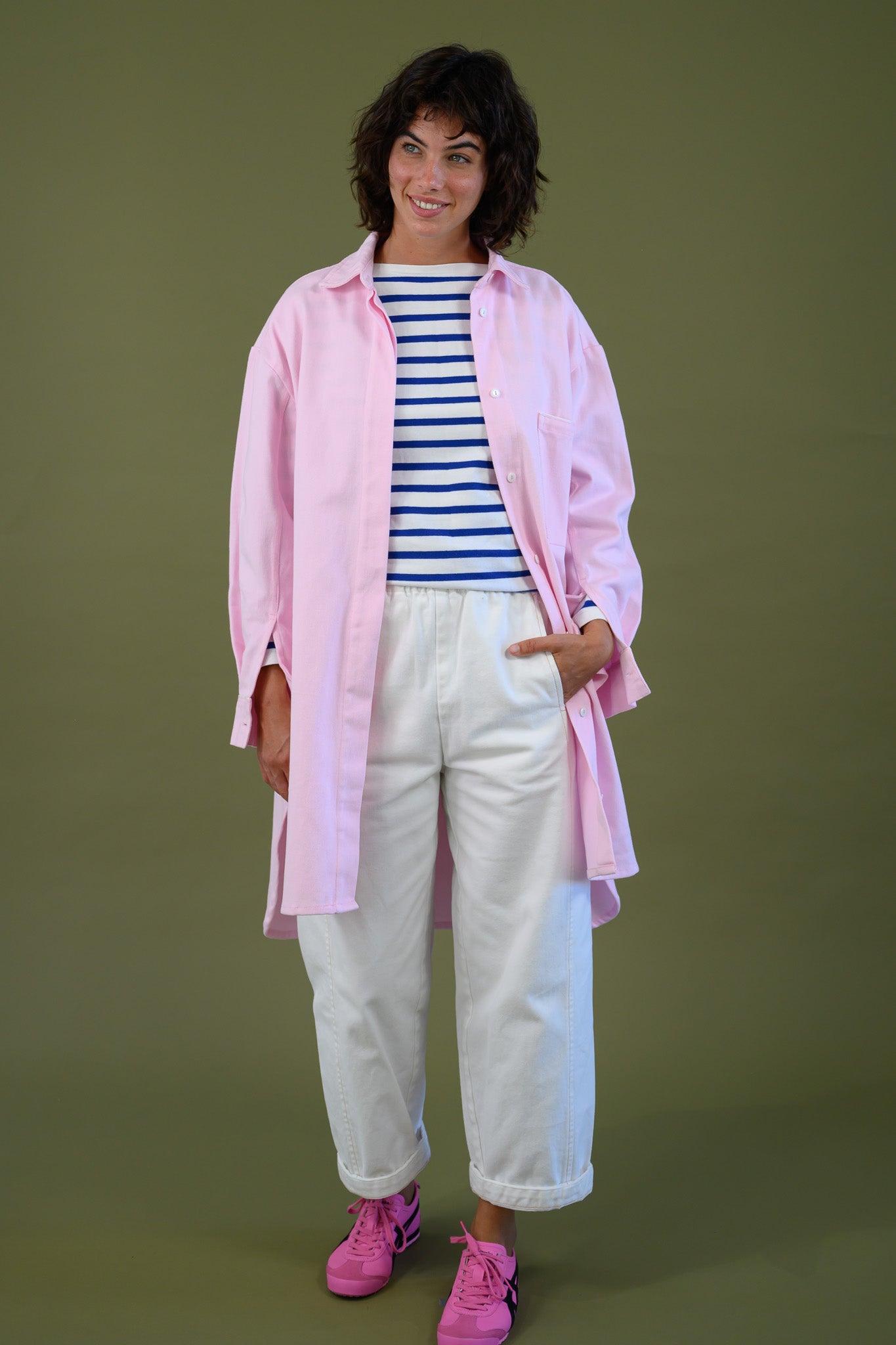 Blaze jogger in white organic cotton twill with a relaxed barrel leg fit styled with pink overshirt and striped top